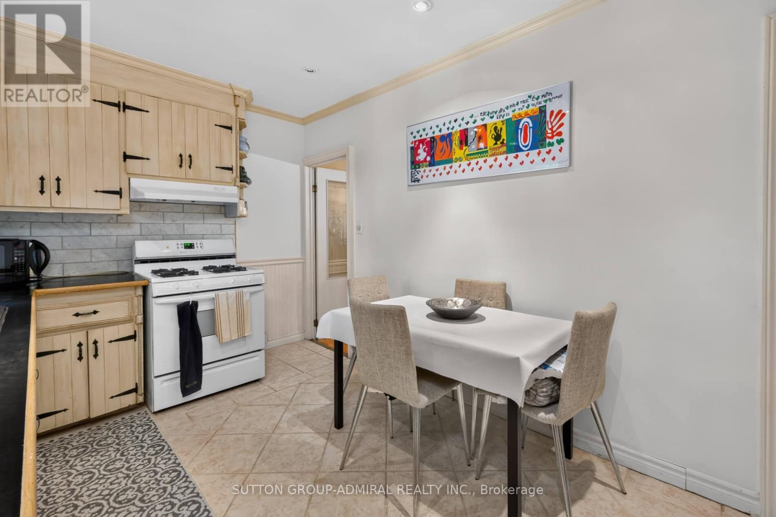 320 Weston Road Property Photo 10