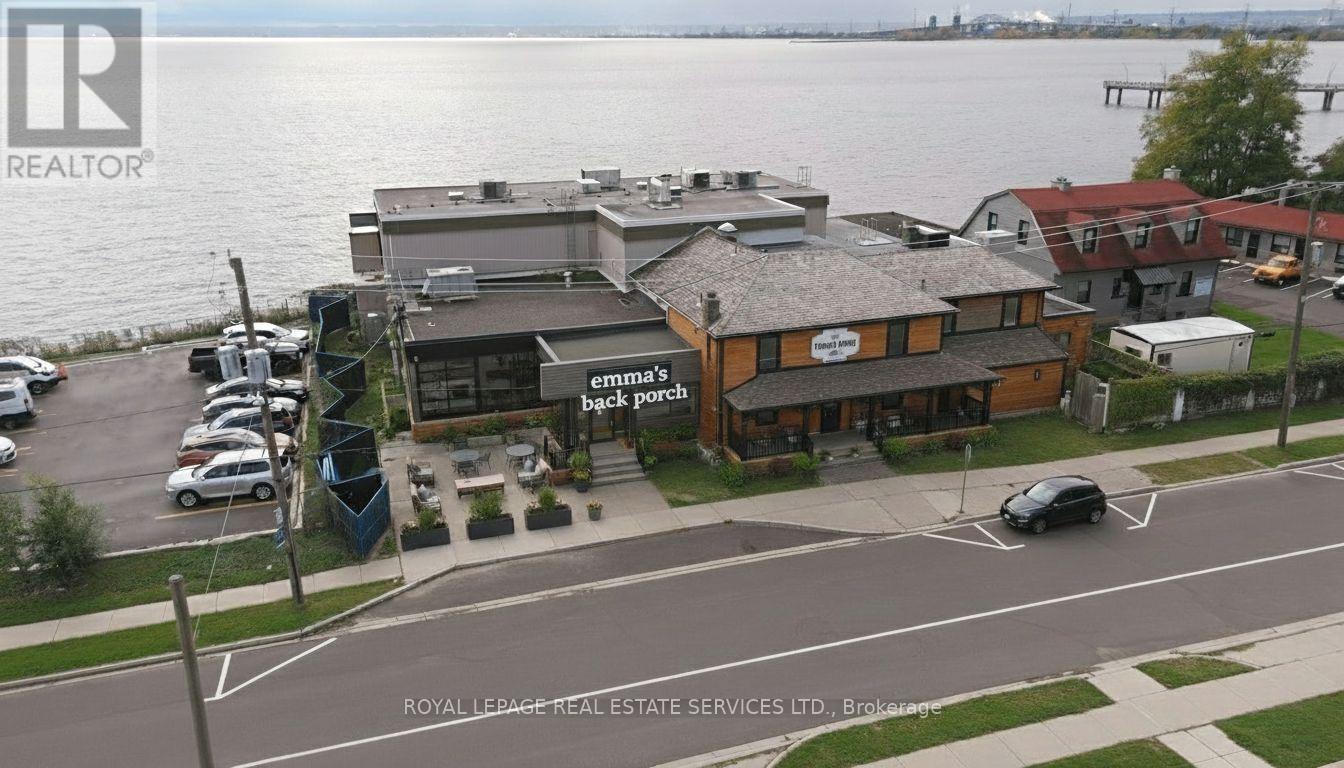 2084 Old Lakeshore Road Property Photo 2