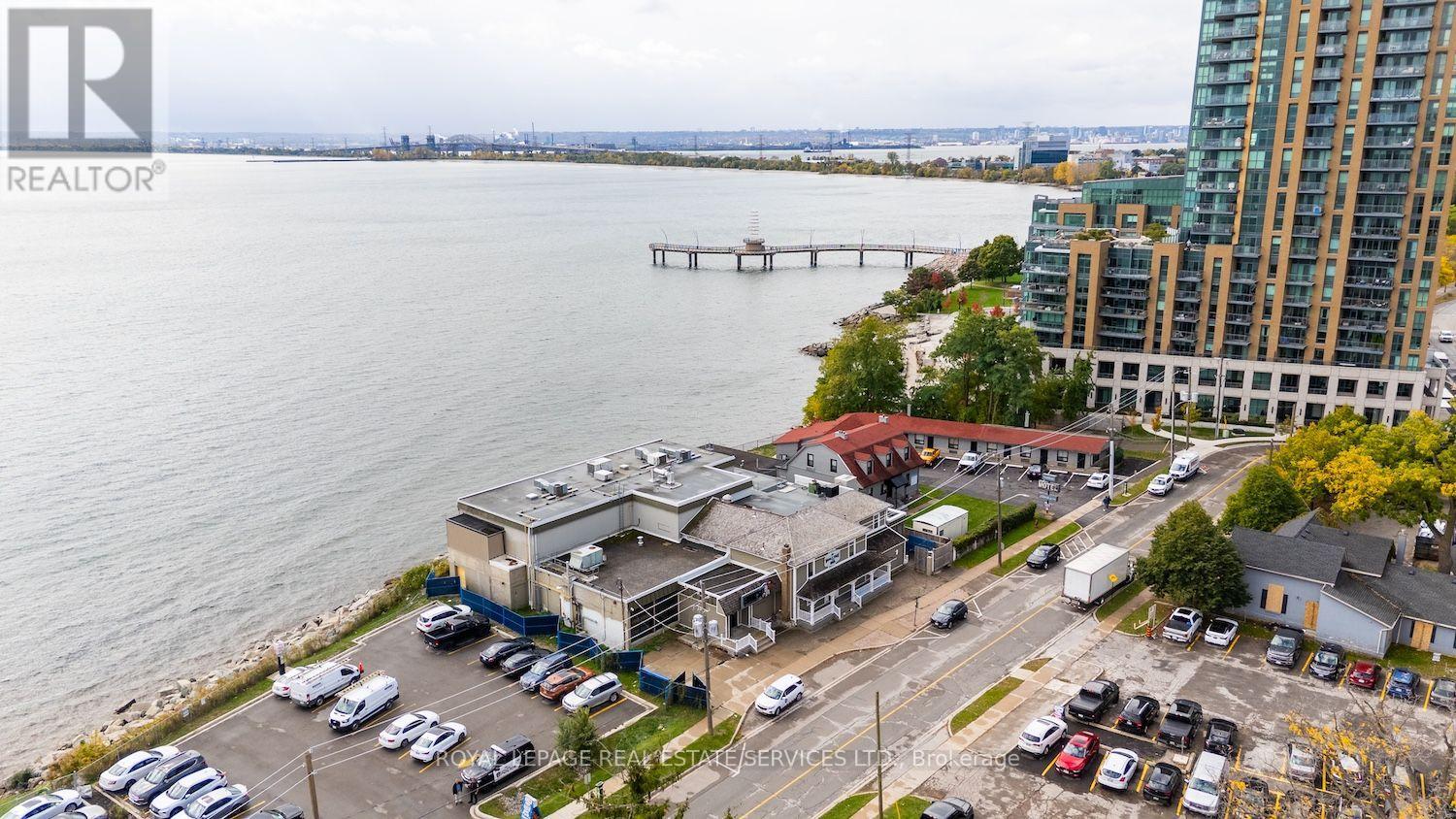 2084 Old Lakeshore Road Property Photo 4