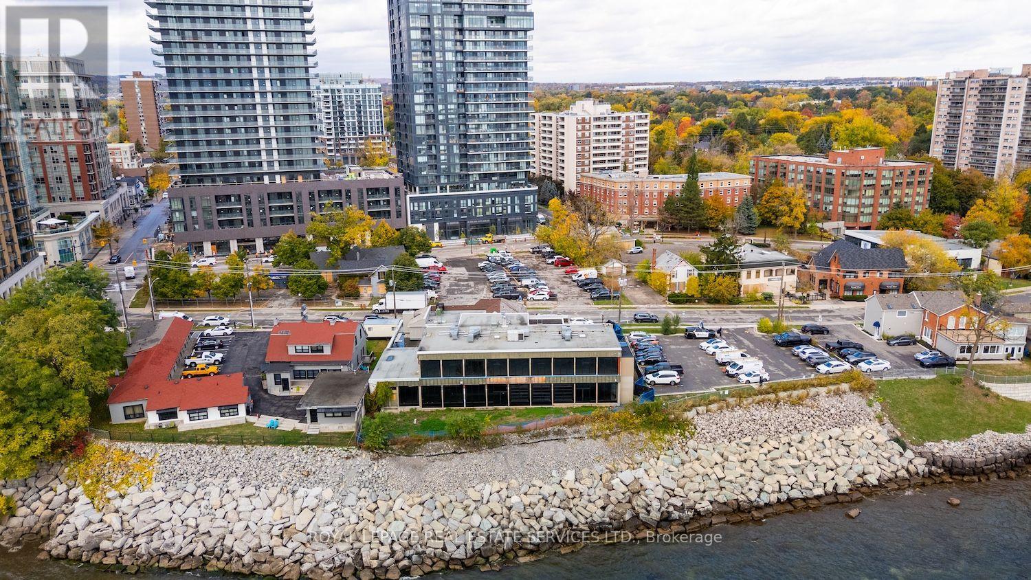 2084 Old Lakeshore Road Property Photo 7
