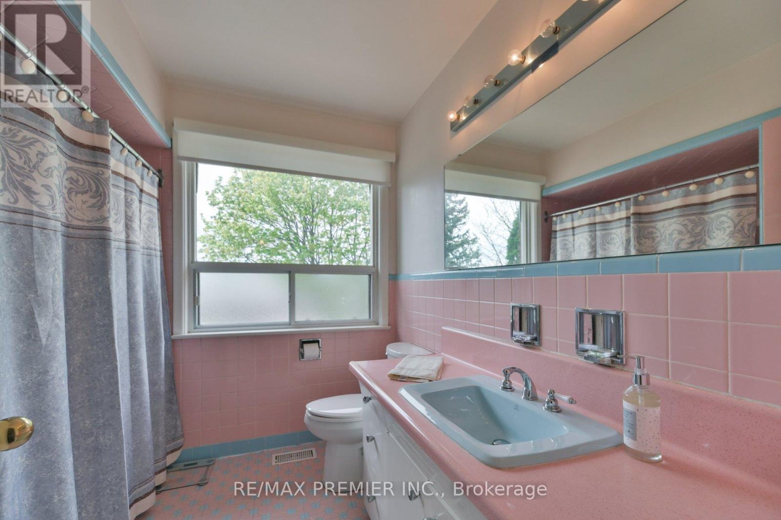 81 Macleod Street Property Photo 19