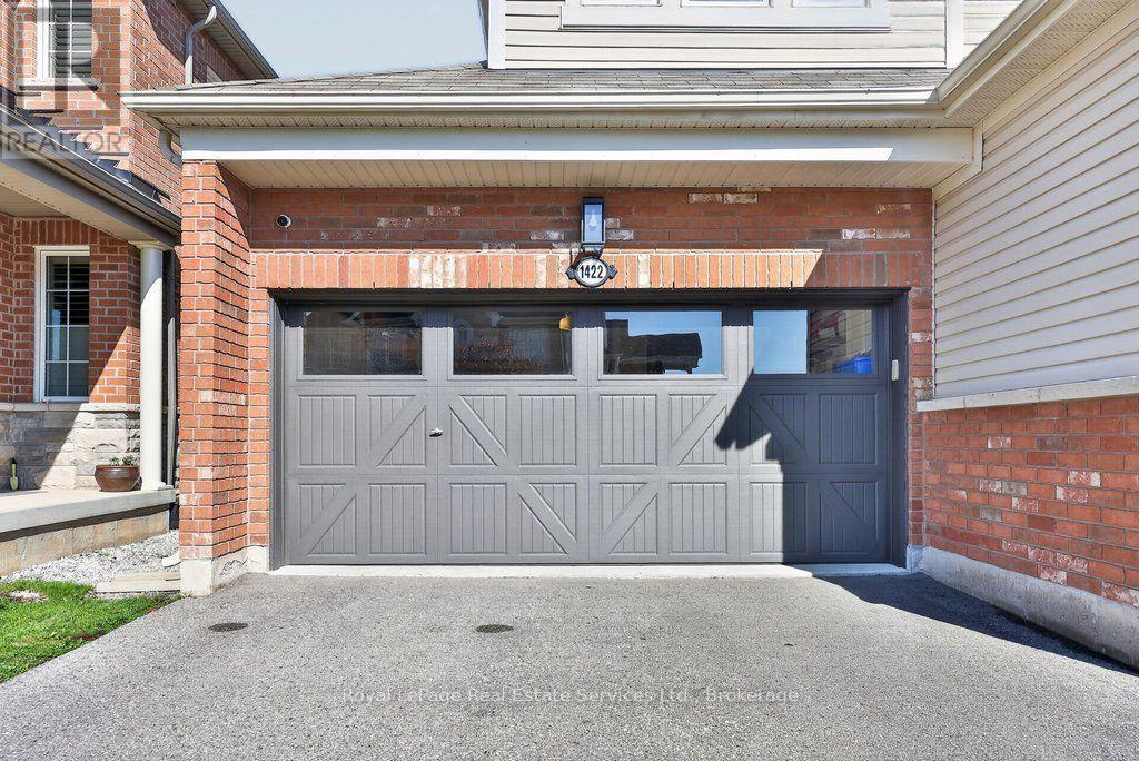 1422 Orr Terrace Property Photo 4