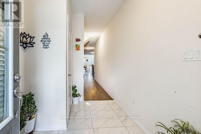 326 Bonnieglen Farm Boulevard Property Photo 9
