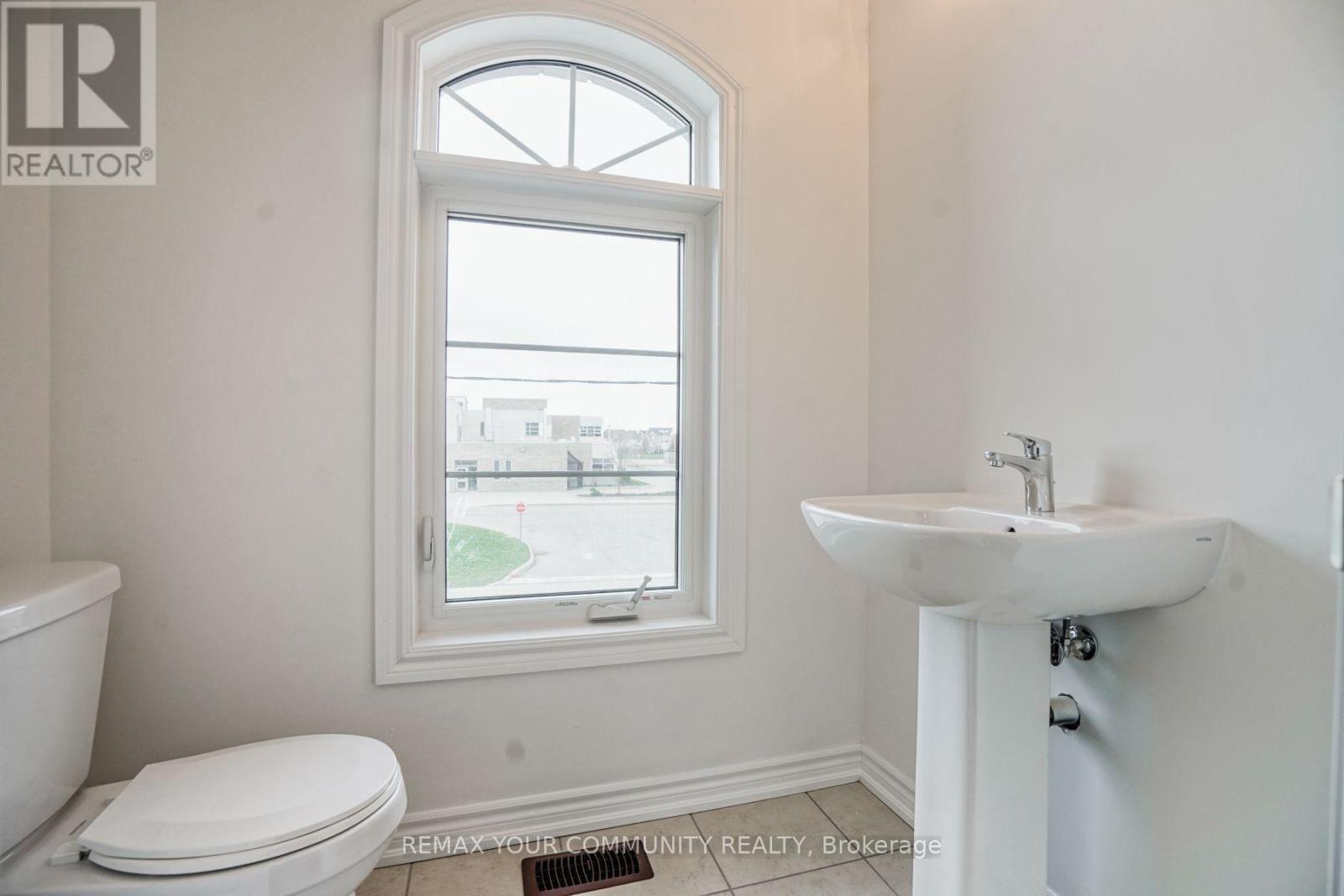 13 Gilford Street Property Photo 12