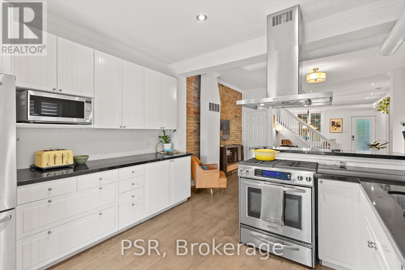 109 Macdonell Avenue Property Photo 10