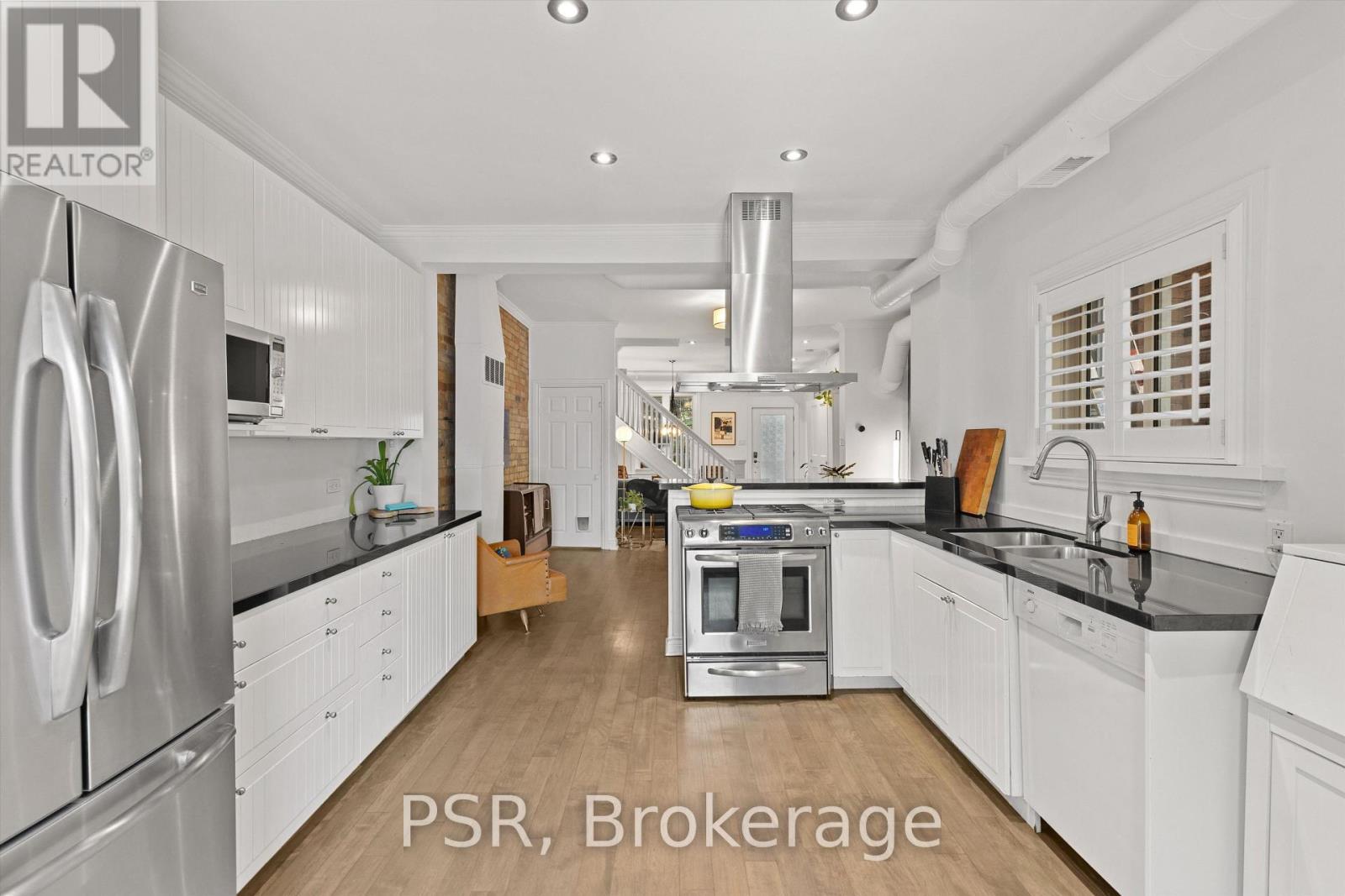 109 Macdonell Avenue Property Photo 11