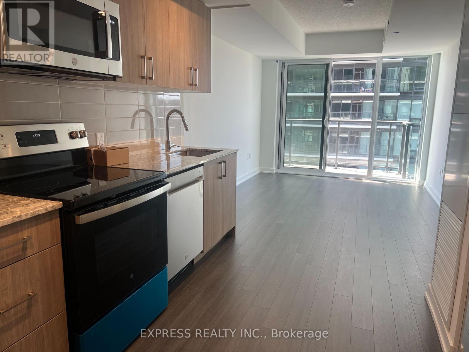 1118 - 4010 Eglinton Avenue W Property Photo 5