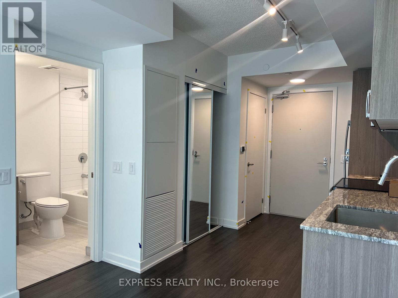 1118 - 4010 Eglinton Avenue W Property Photo 7