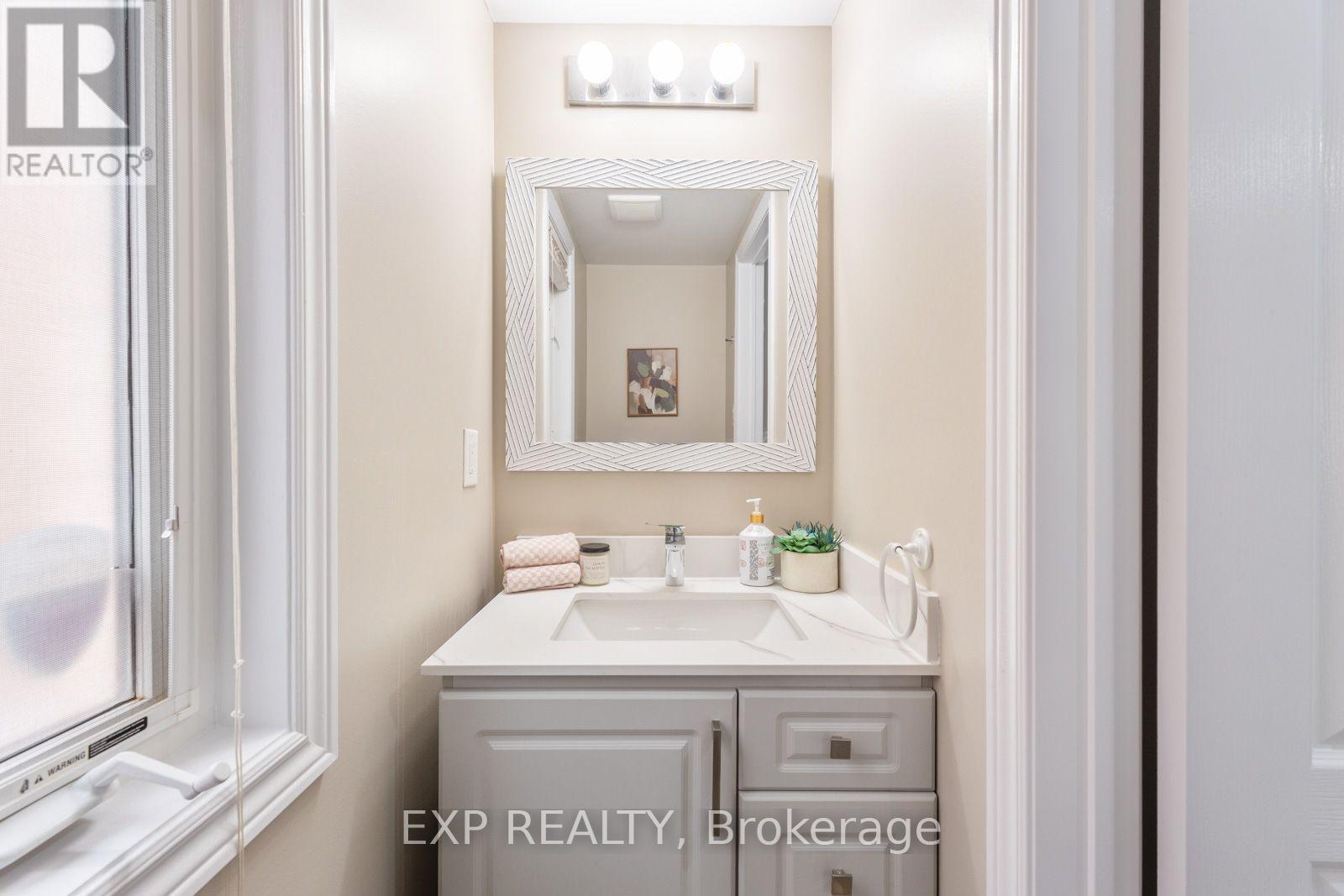 141 Weston Drive Property Photo 11