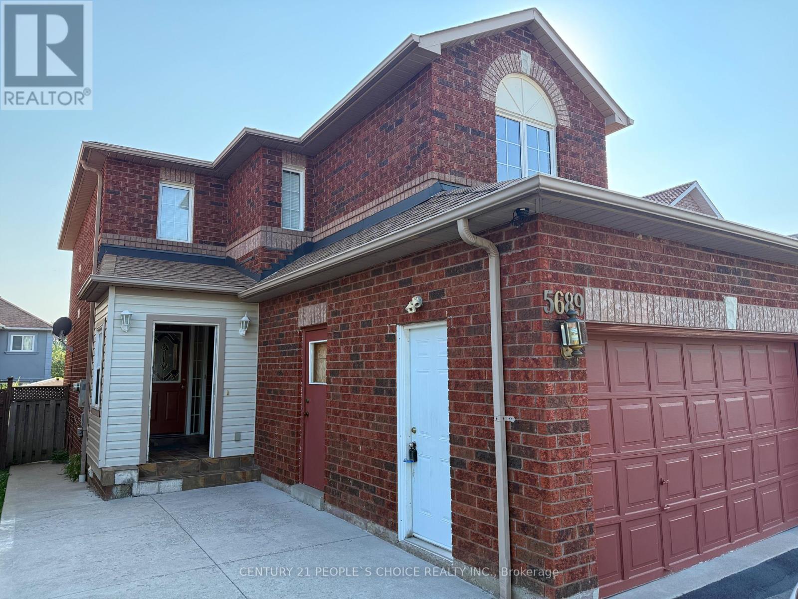 Lower - 5689 Sidmouth Street Property Photo 1