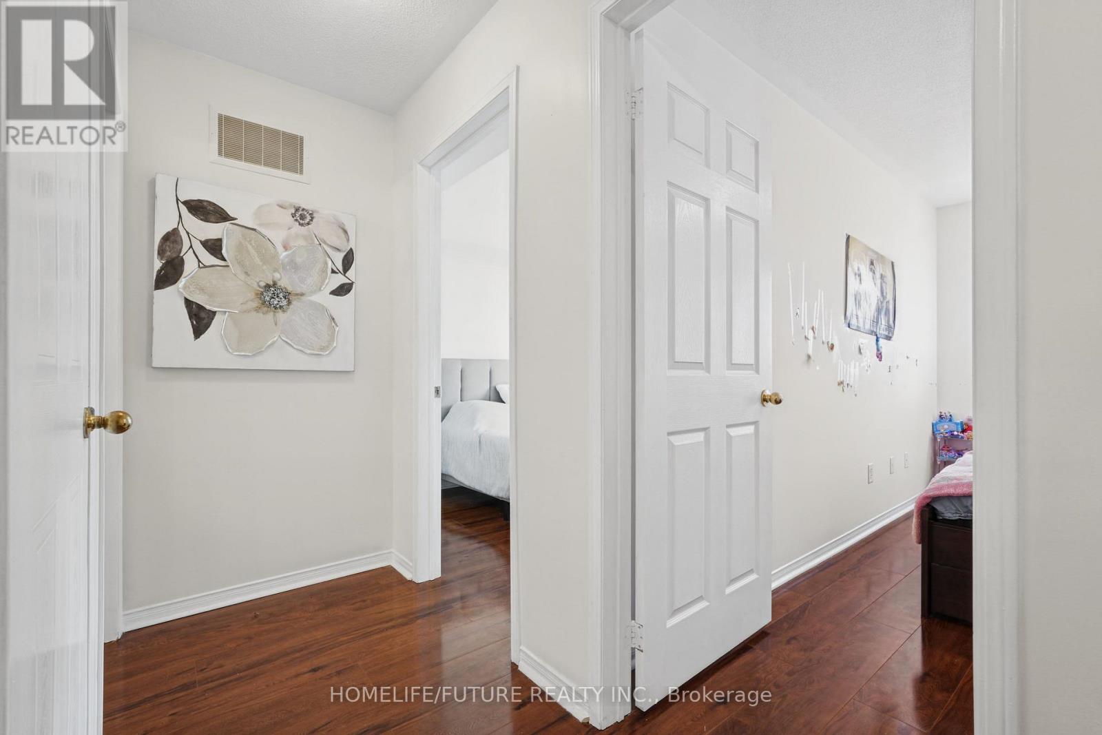 337 - 4975 Southampton Drive Property Photo 16