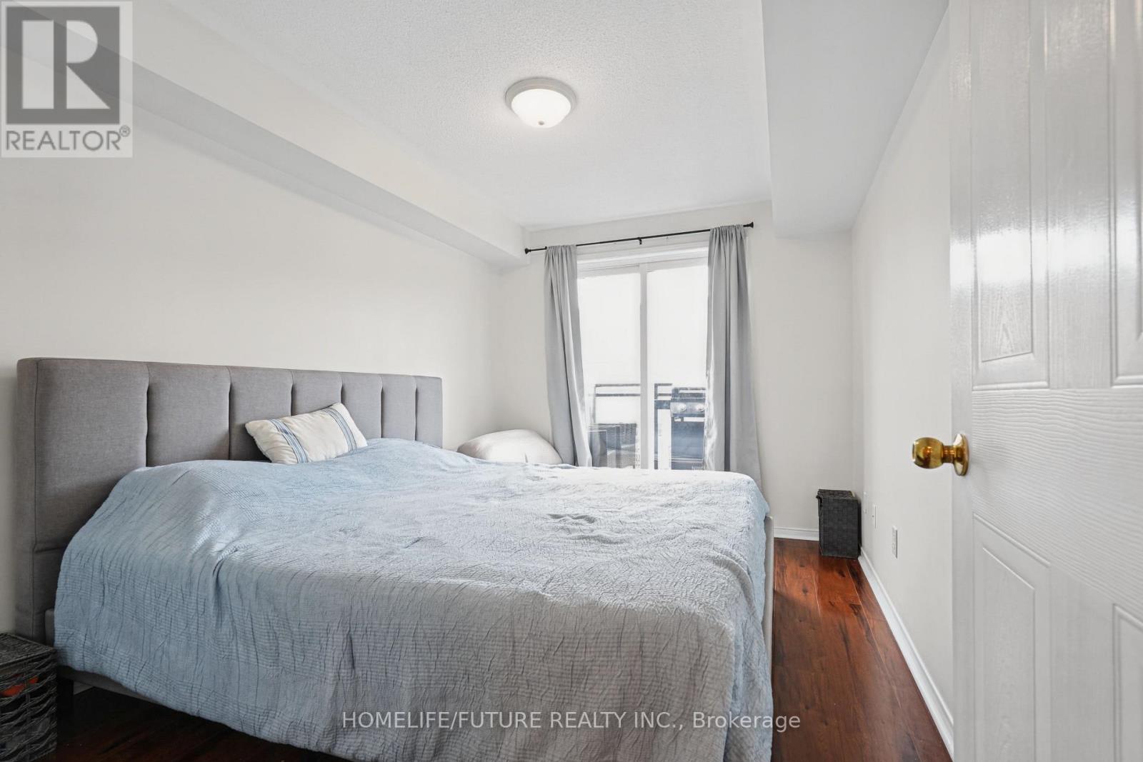337 - 4975 Southampton Drive Property Photo 17