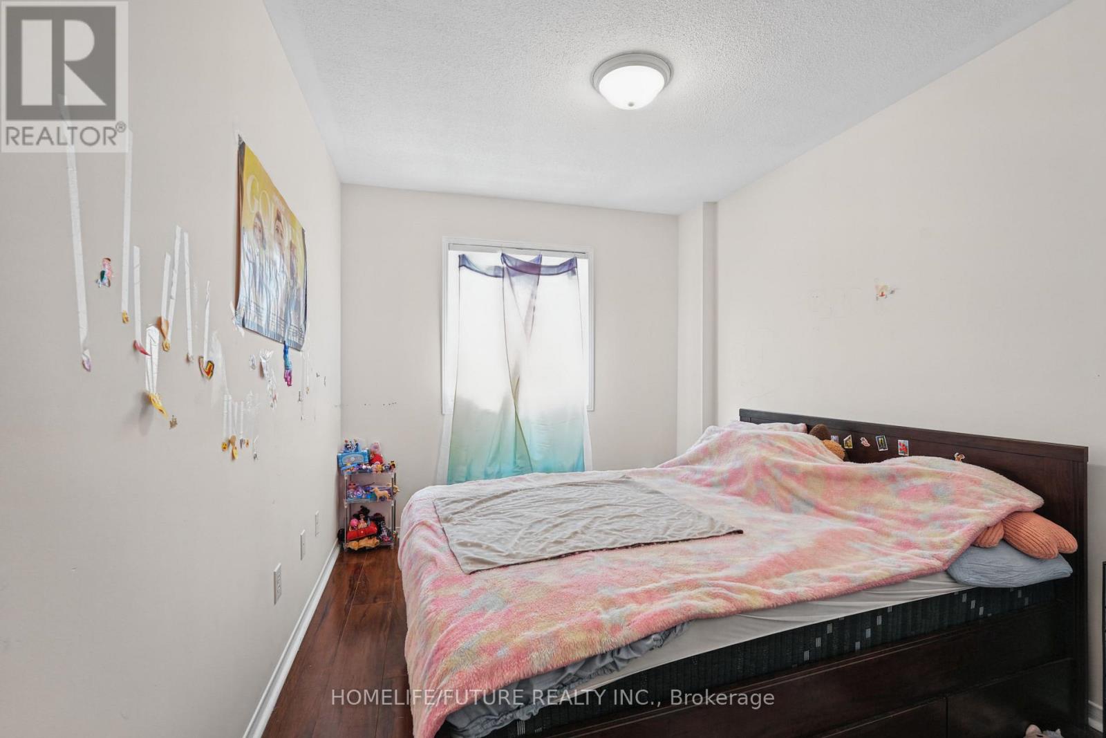 337 - 4975 Southampton Drive Property Photo 20