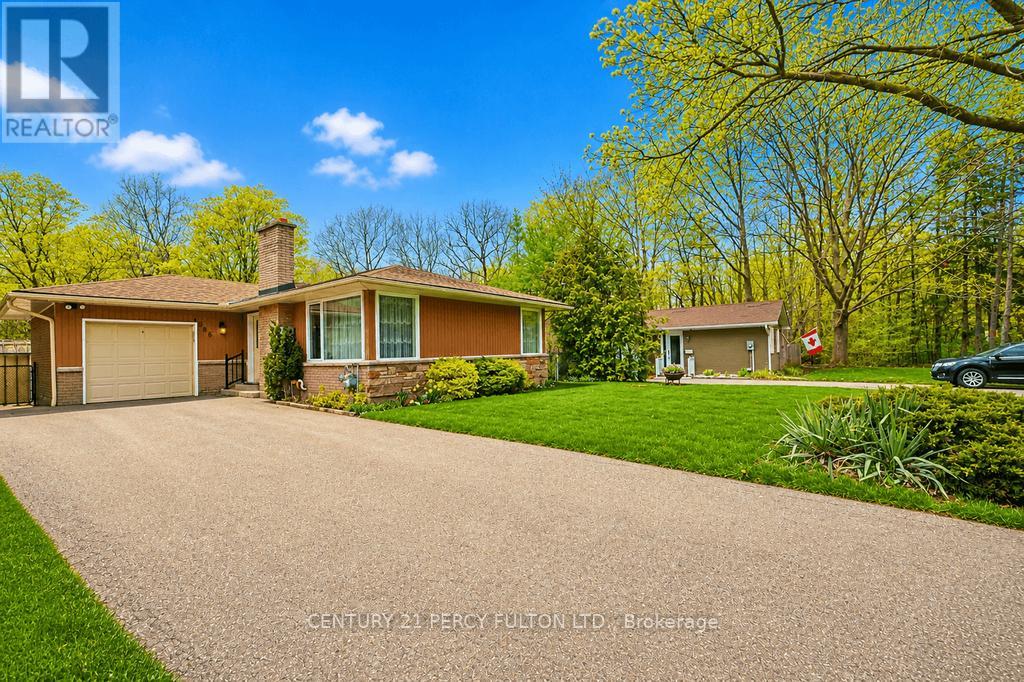 1386 Forest Glade Road Property Photo 1