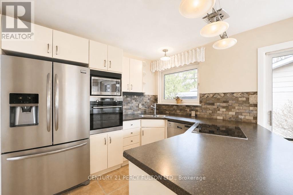 1386 Forest Glade Road Property Photo 6