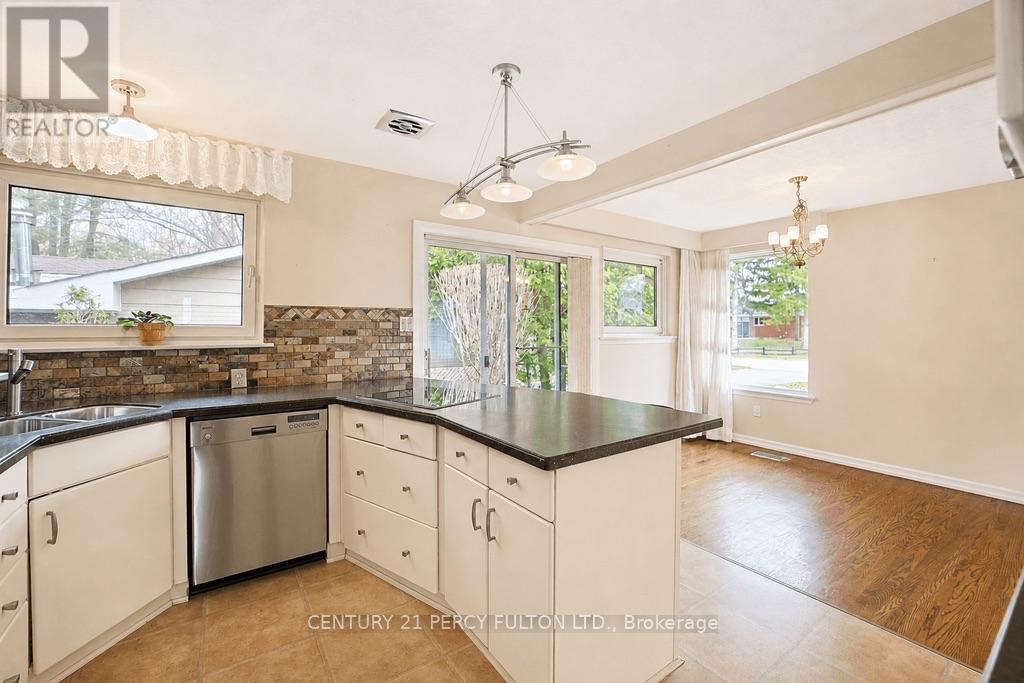 1386 Forest Glade Road Property Photo 7