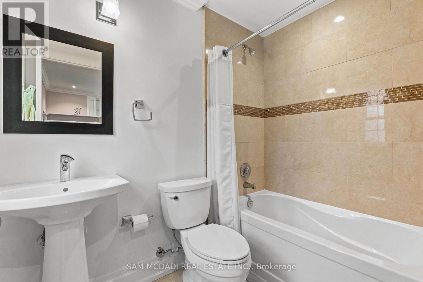 955 Caldwell Avenue Property Photo 28