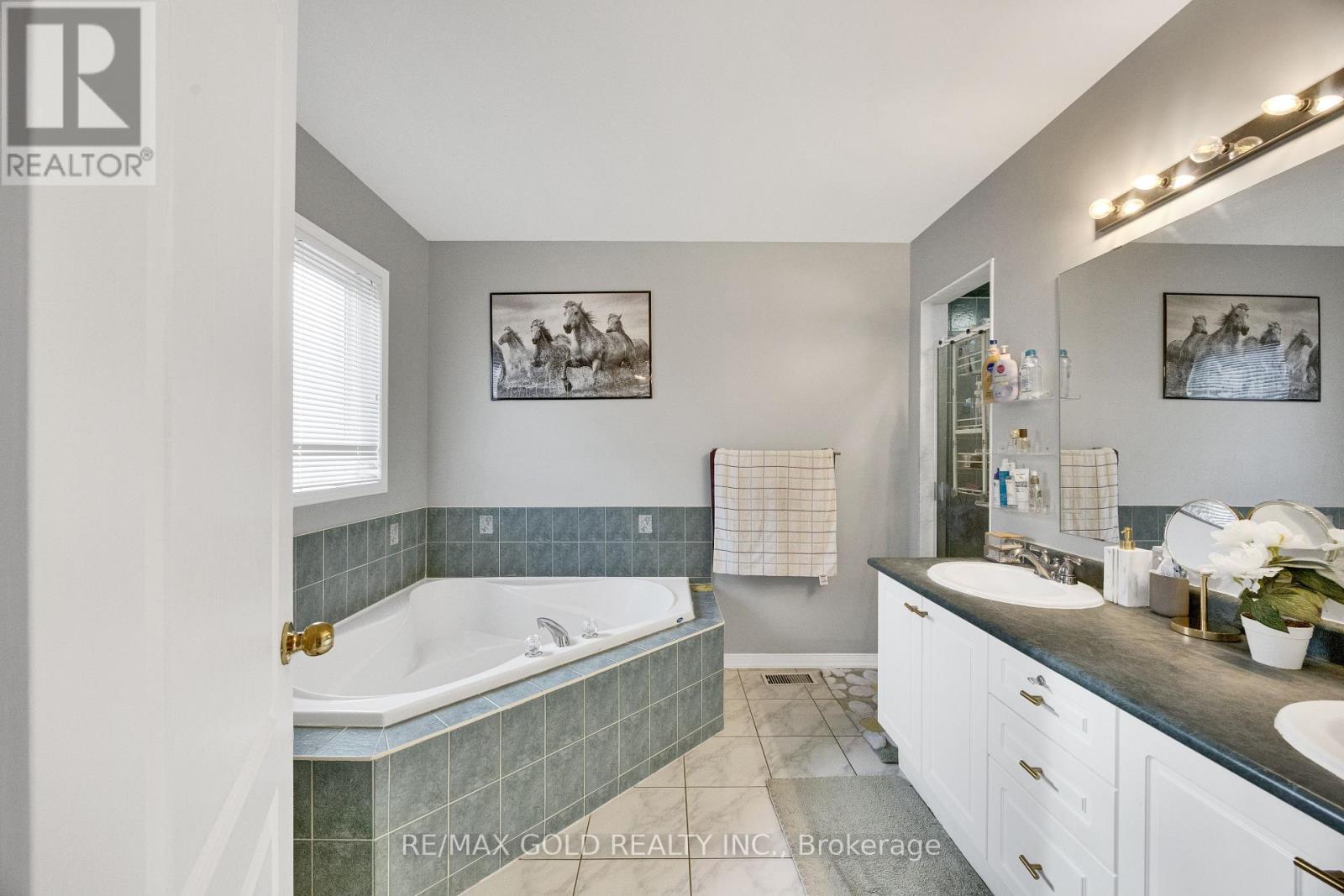 3 Marbleseed Crescent Property Photo 24