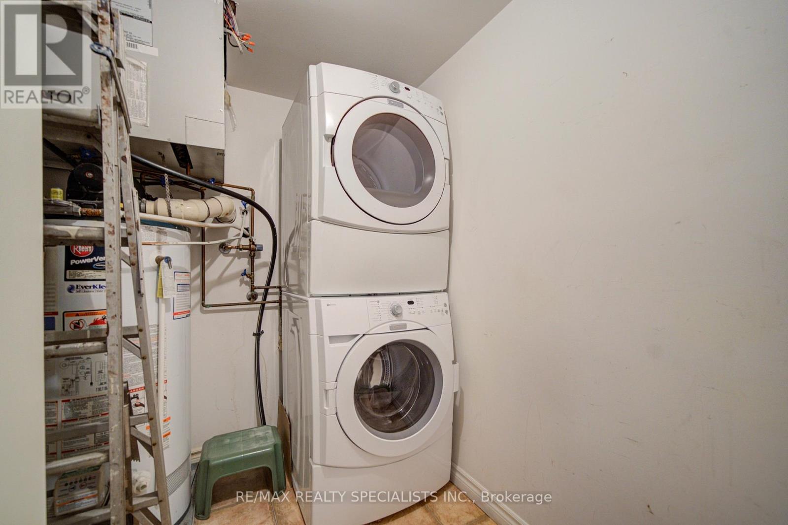414 - 1483 Maple Avenue Property Photo 21