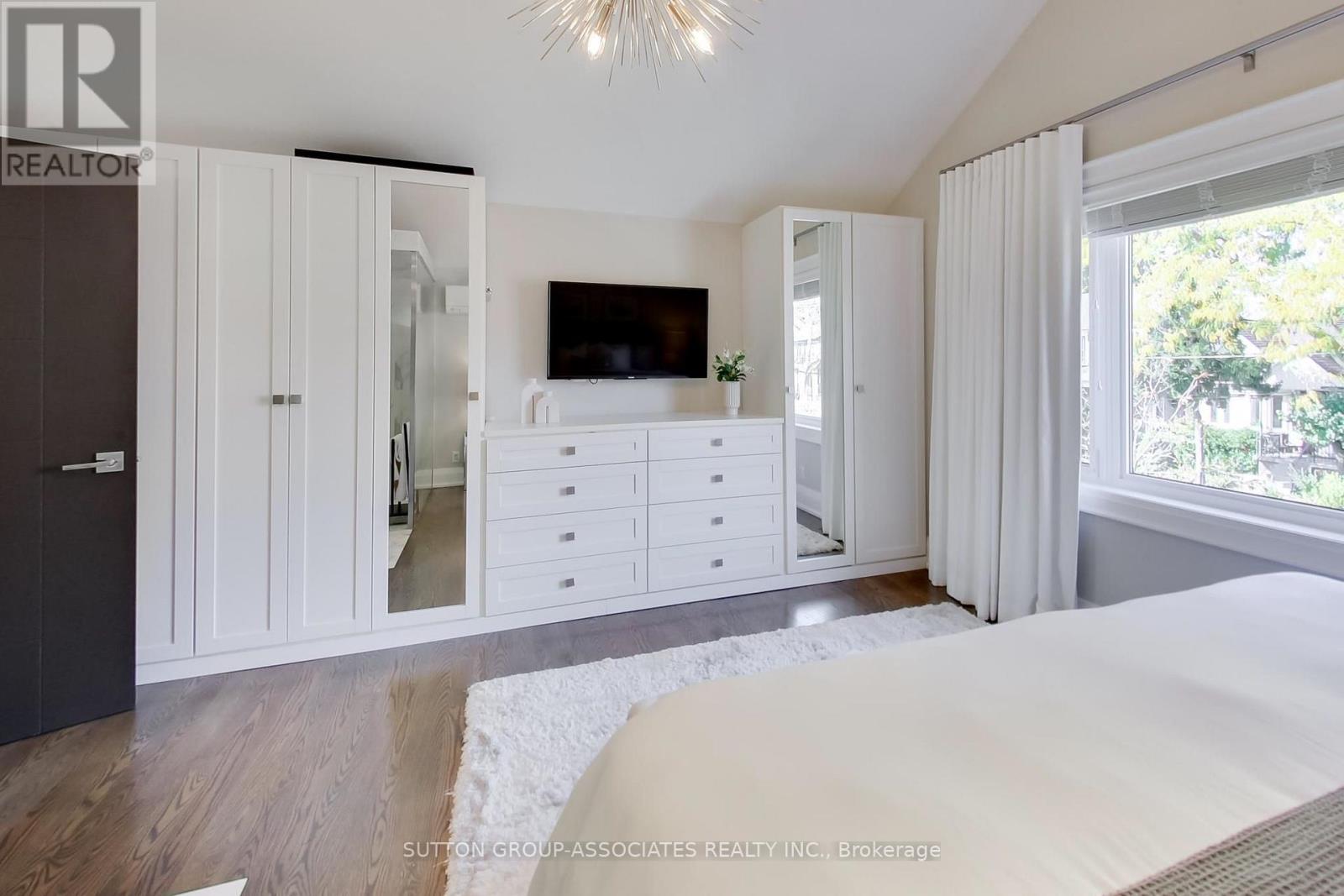 191 Rosemount Avenue Property Photo 29