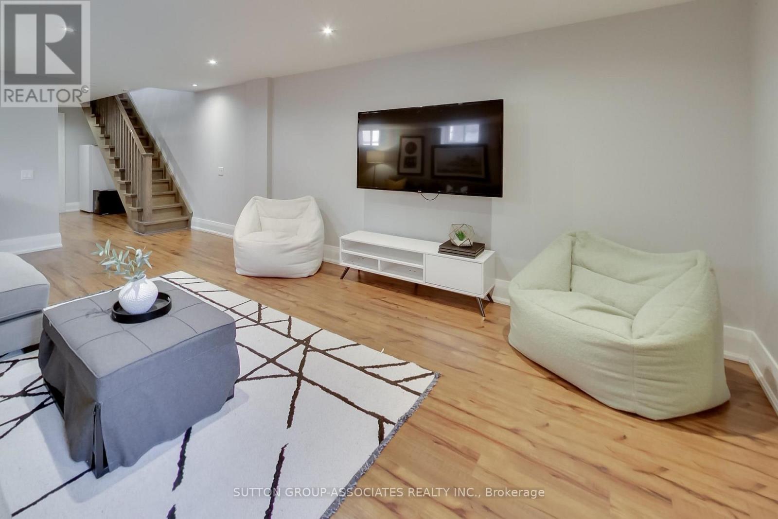 191 Rosemount Avenue Property Photo 34