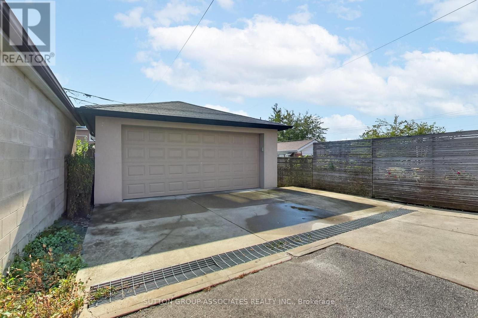 191 Rosemount Avenue Property Photo 40