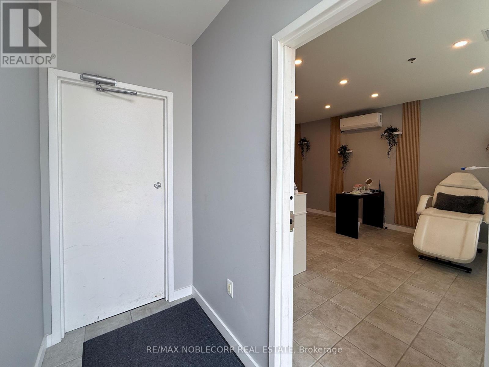 2 - 44 Goodmark Place Property Photo 12