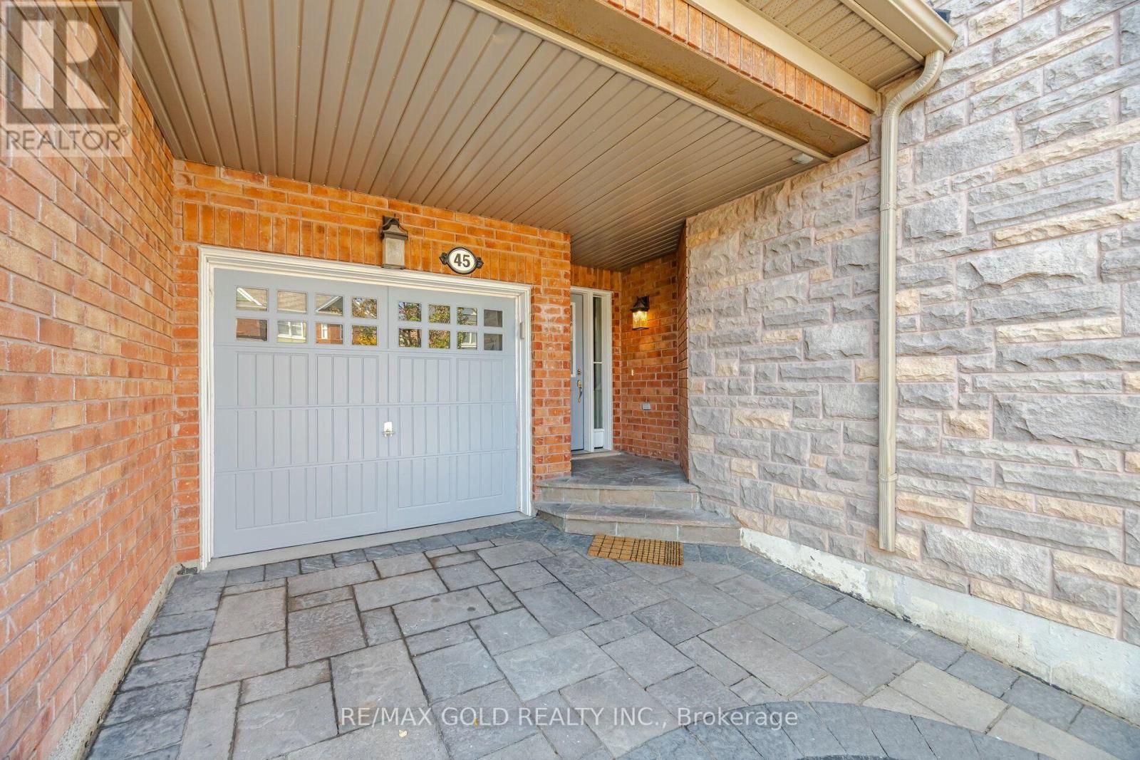 45 Biddens Square Property Photo 3