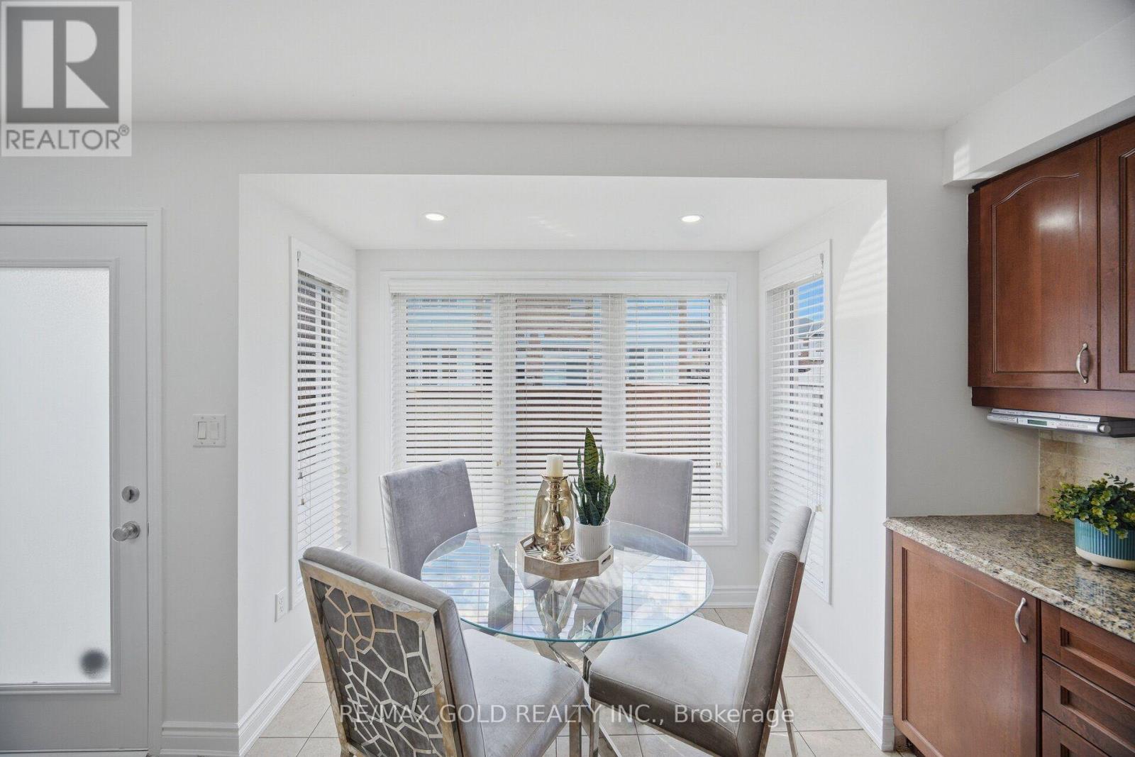 45 Biddens Square Property Photo 14
