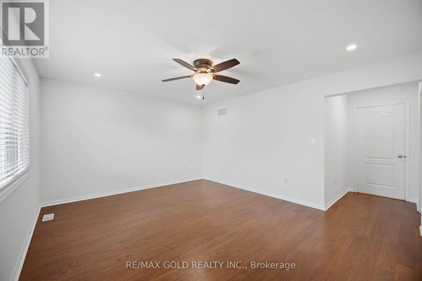 45 Biddens Square Property Photo 24