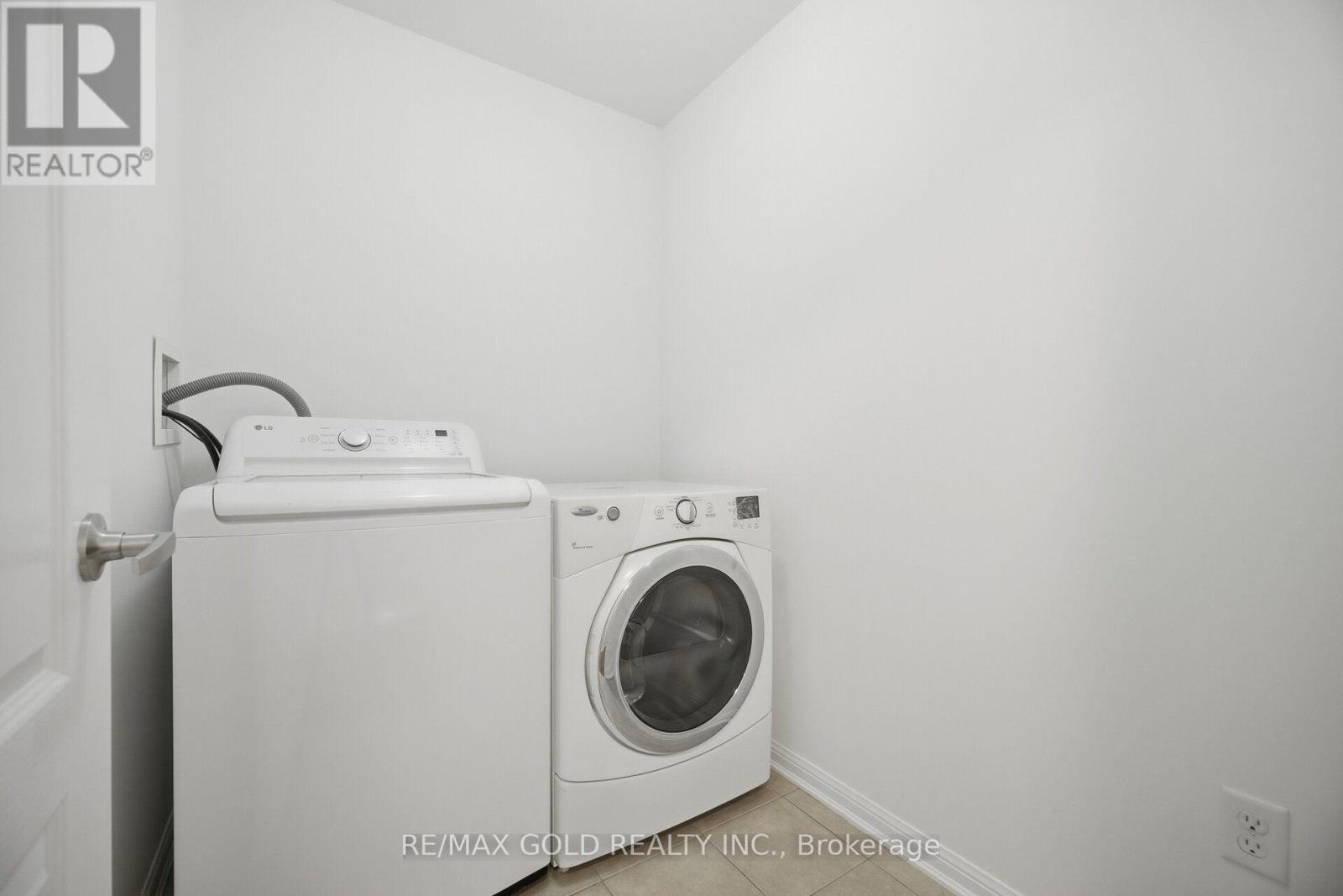 45 Biddens Square Property Photo 33