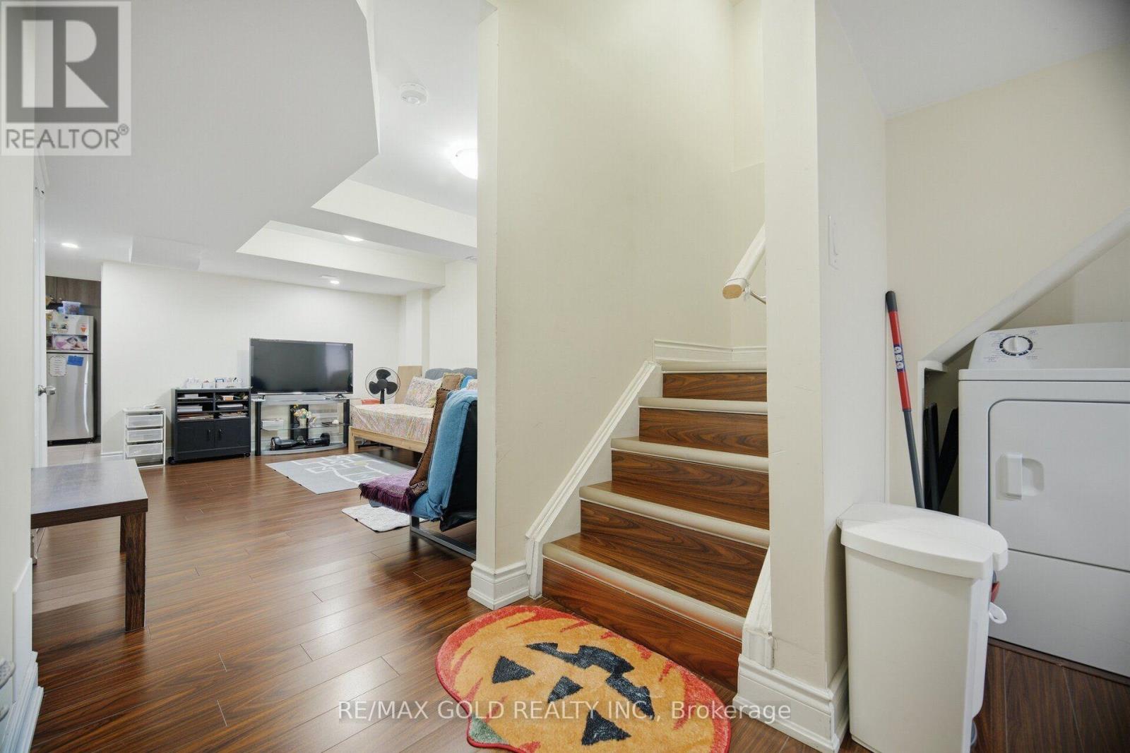 45 Biddens Square Property Photo 35