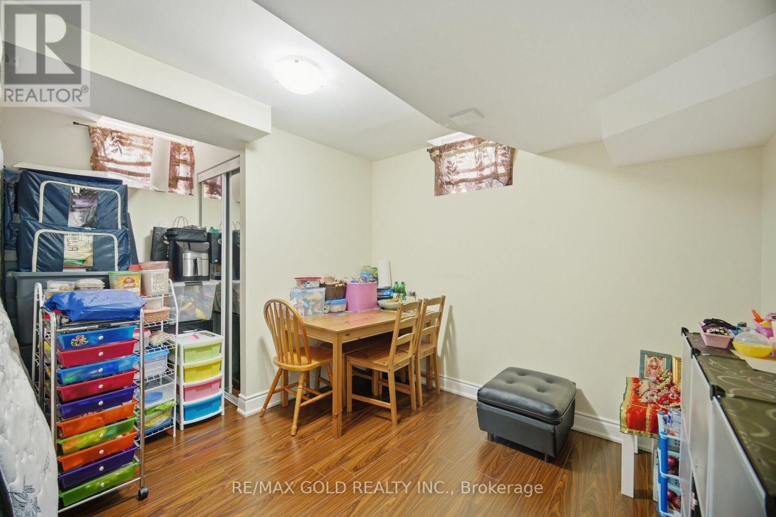 45 Biddens Square Property Photo 42