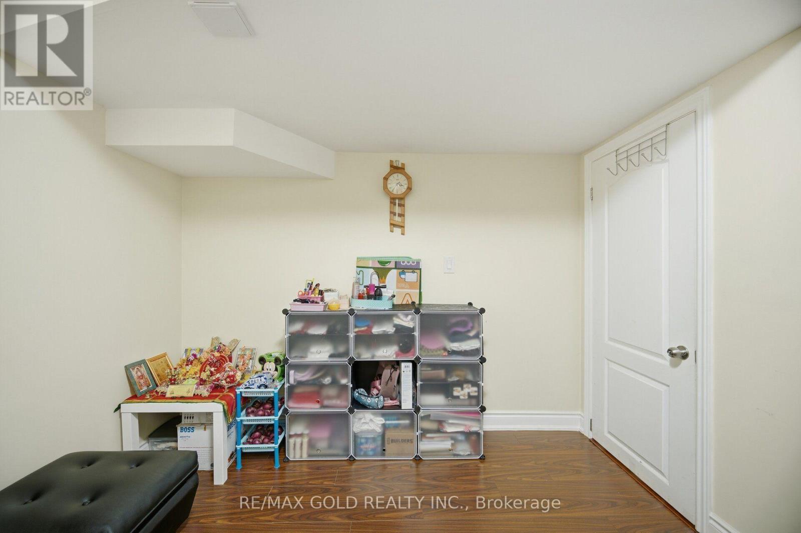 45 Biddens Square Property Photo 43