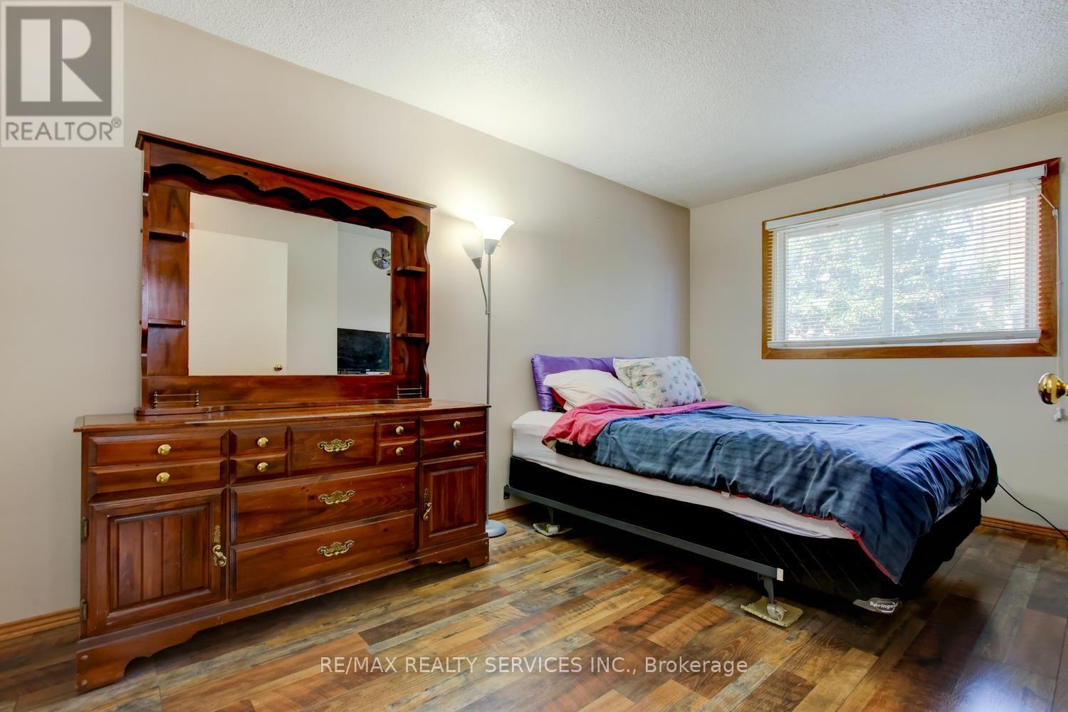 41 Greenleaf Crescent Property Photo 18