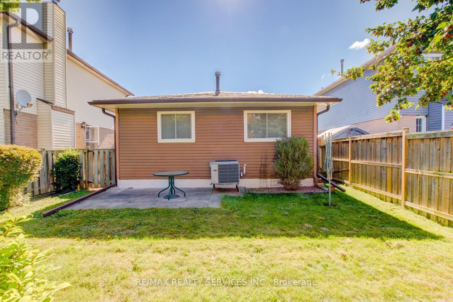 41 Greenleaf Crescent Property Photo 38