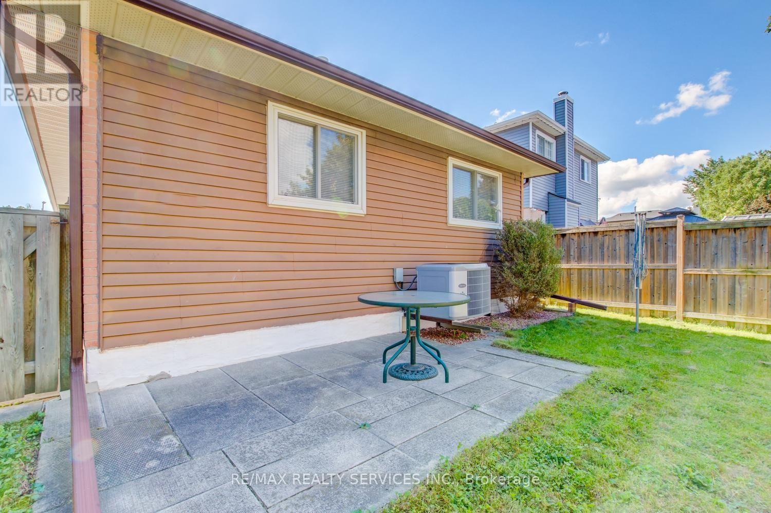 41 Greenleaf Crescent Property Photo 41