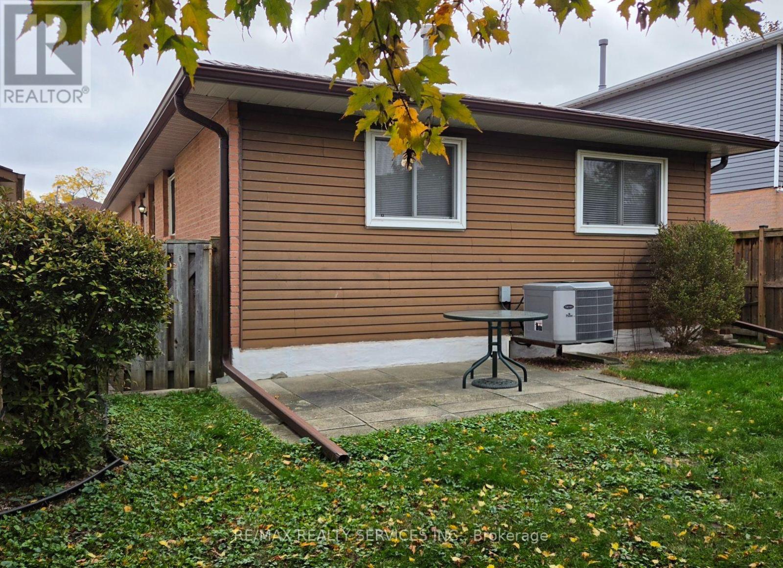 41 Greenleaf Crescent Property Photo 44