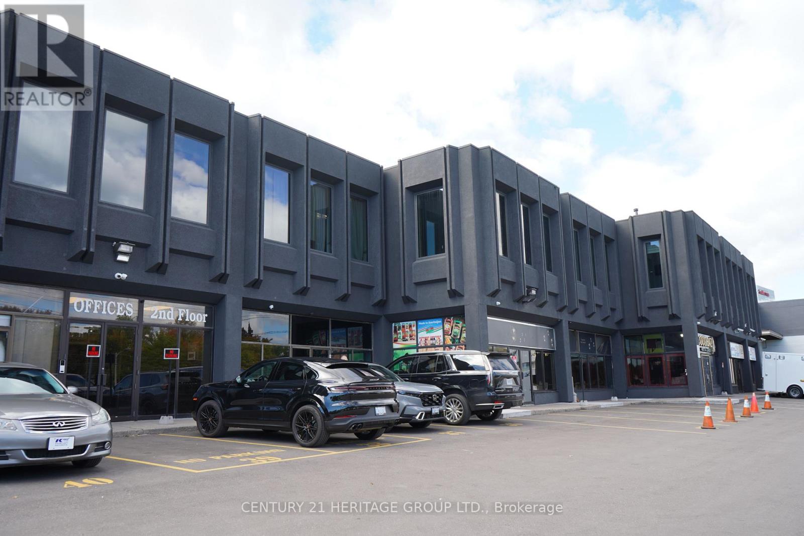 206 - 4544 DUFFERIN STREET Property Photo 1