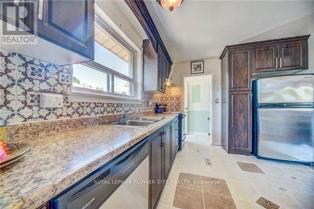 20 Dorward Drive Property Photo 8