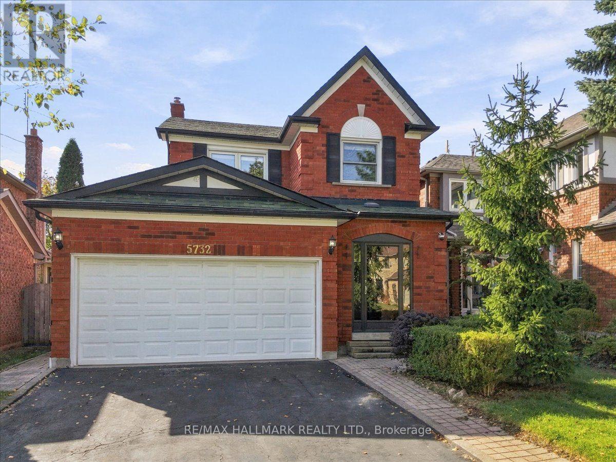 5732 Bell Harbour Drive Property Photo 1
