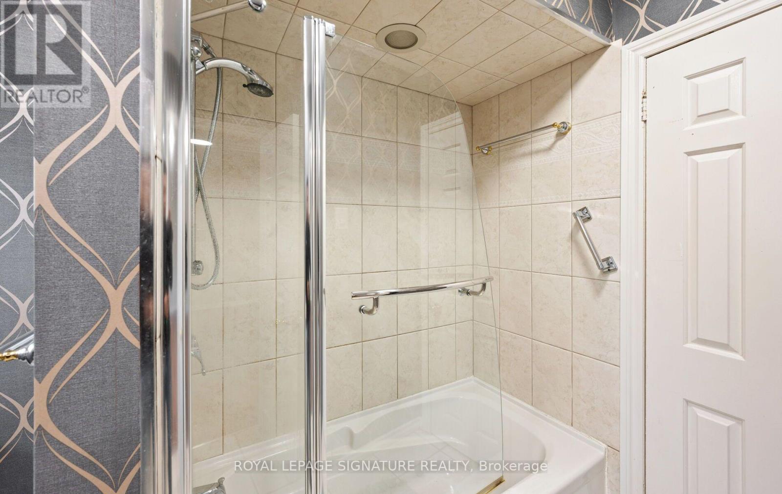 251 Third Line Property Photo 23