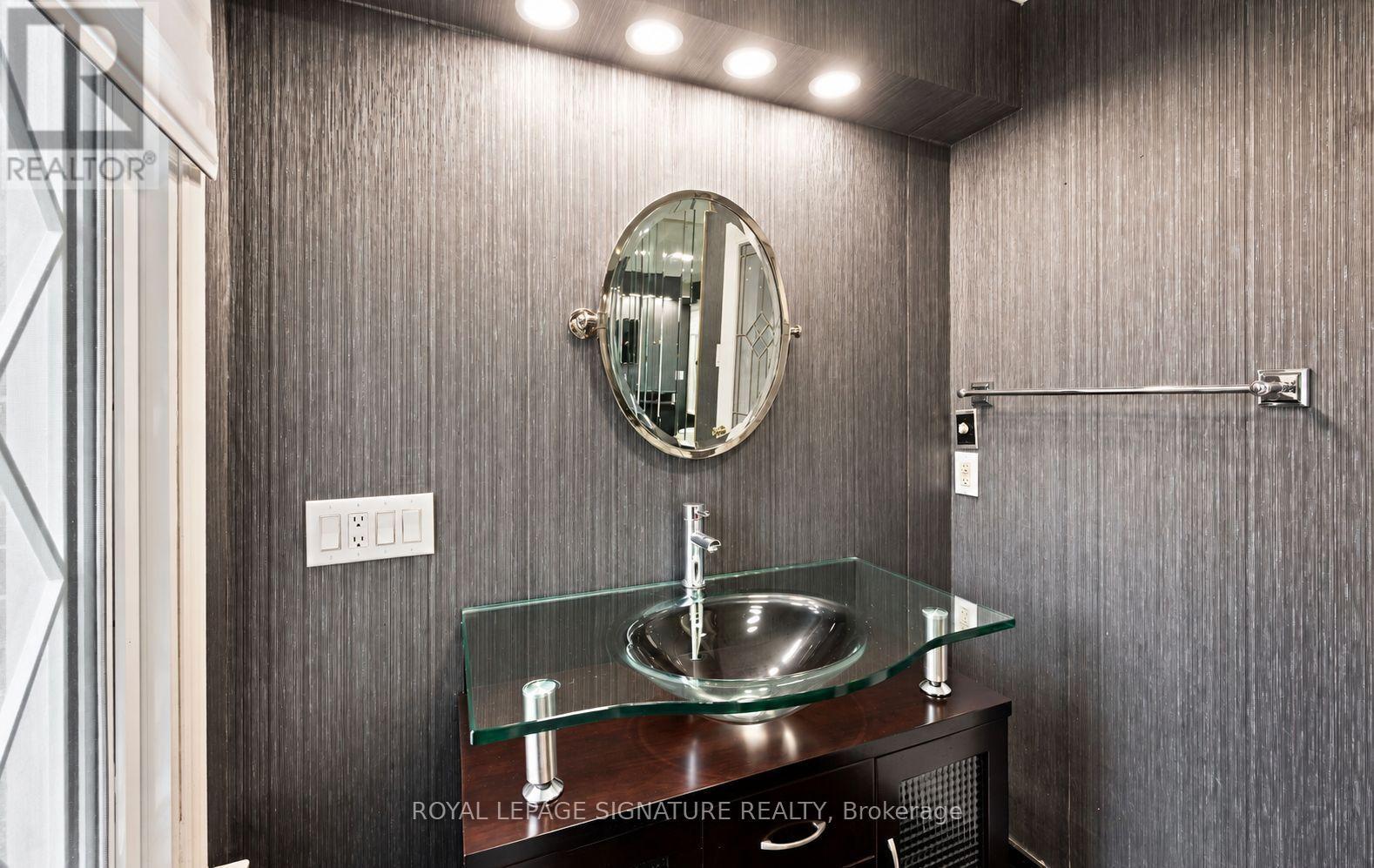 251 Third Line Property Photo 31