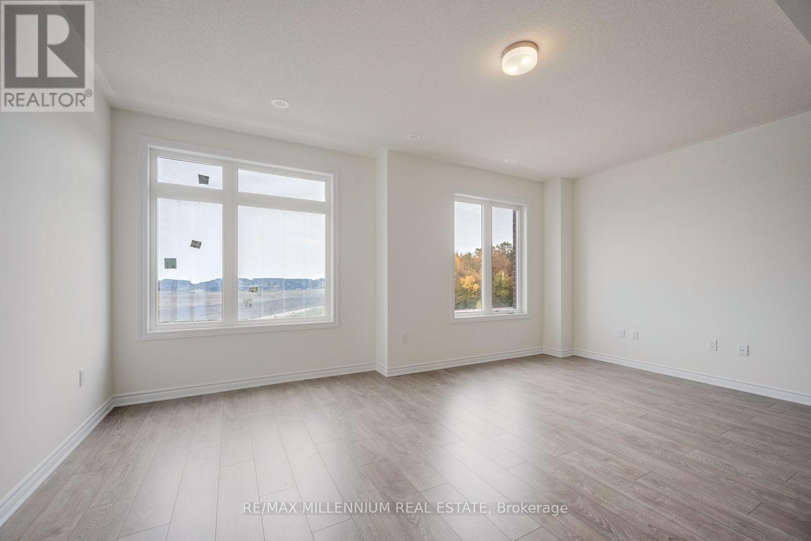 78 Fieldfare Road Property Photo 3