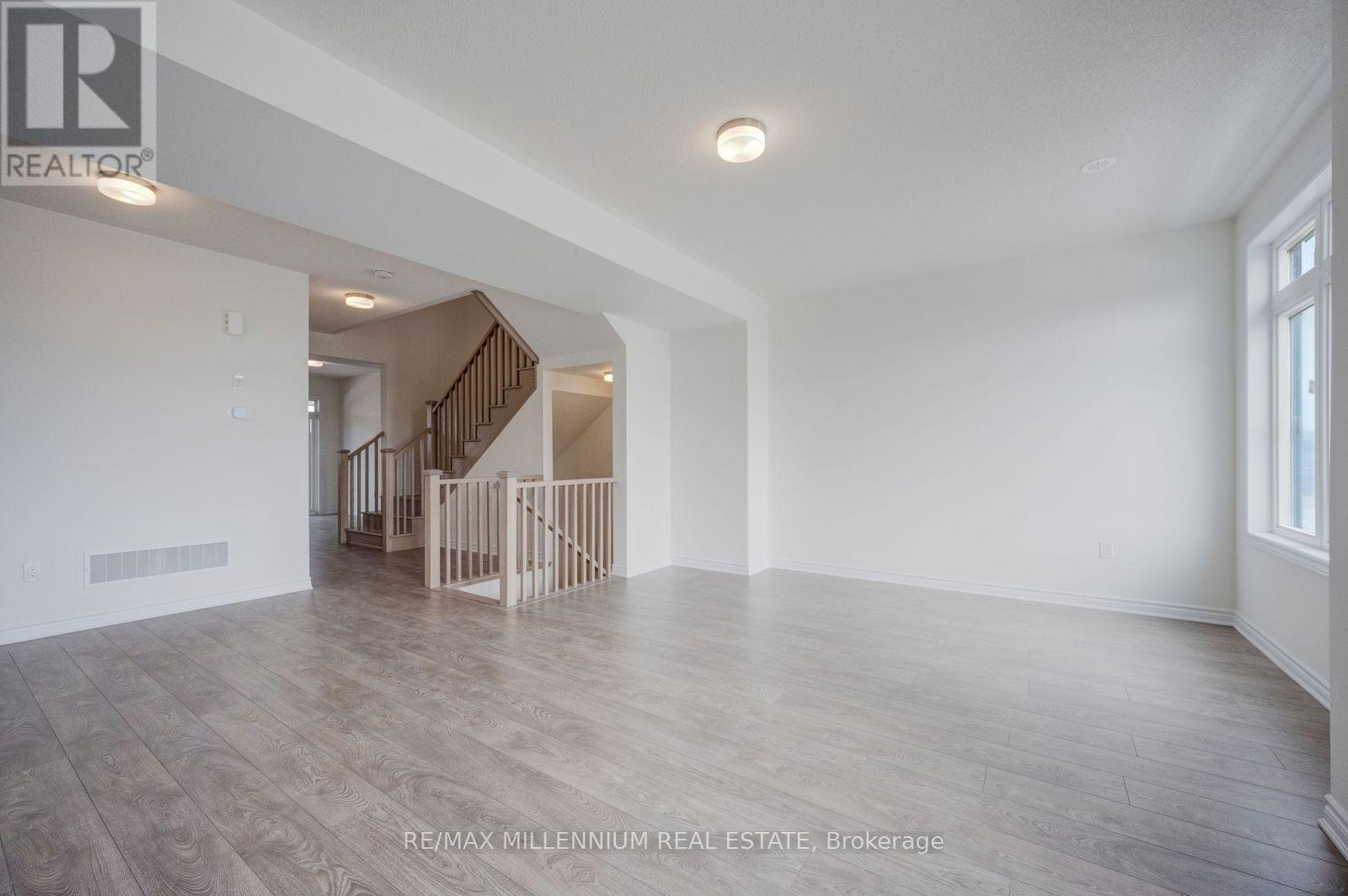 78 Fieldfare Road Property Photo 5