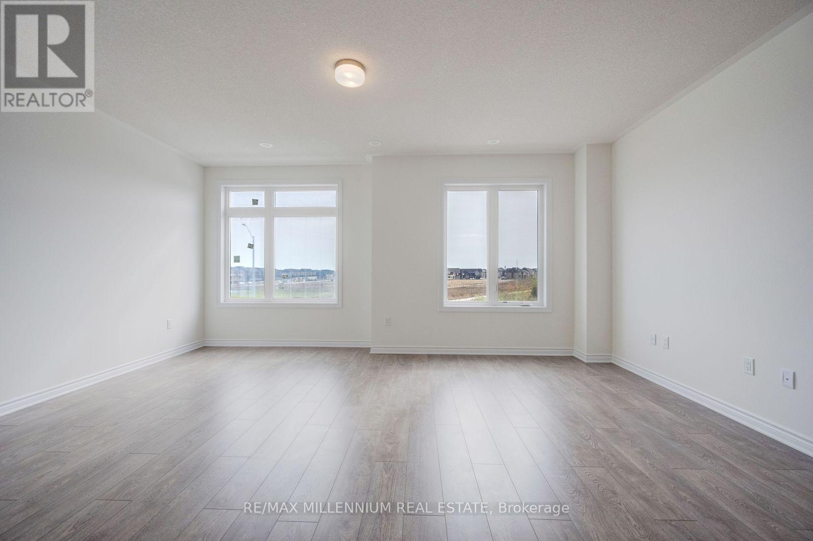 78 Fieldfare Road Property Photo 6