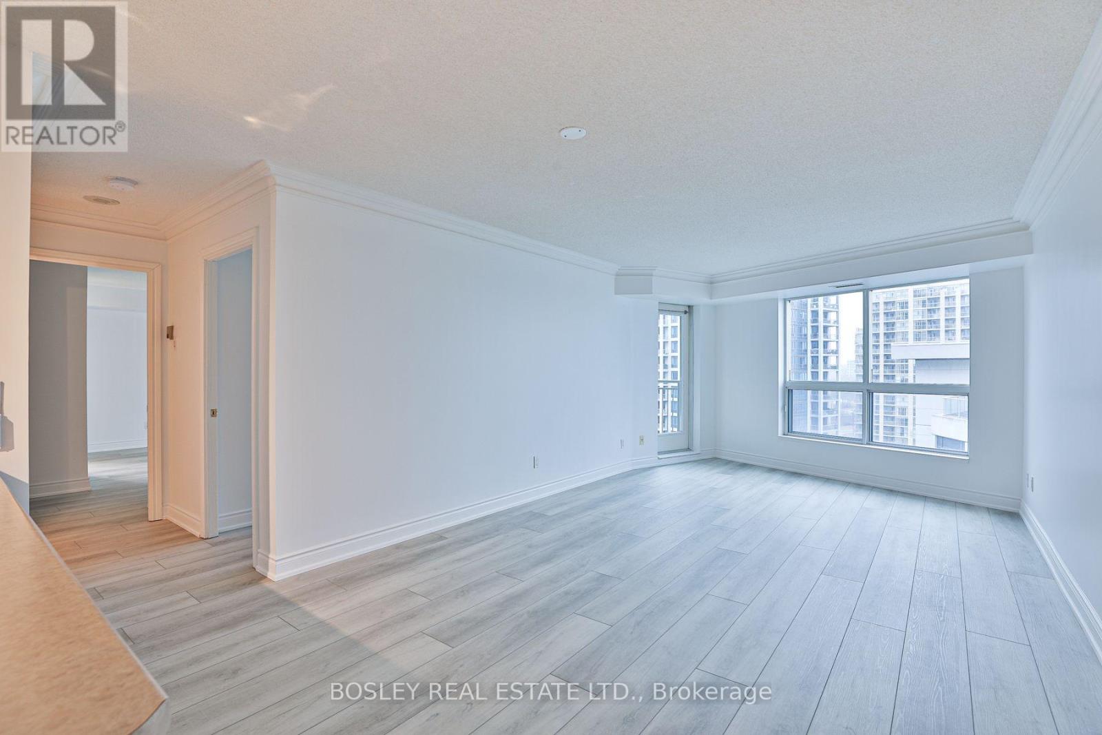 1512 - 2111 Lake Shore Boulevard W Property Photo 5
