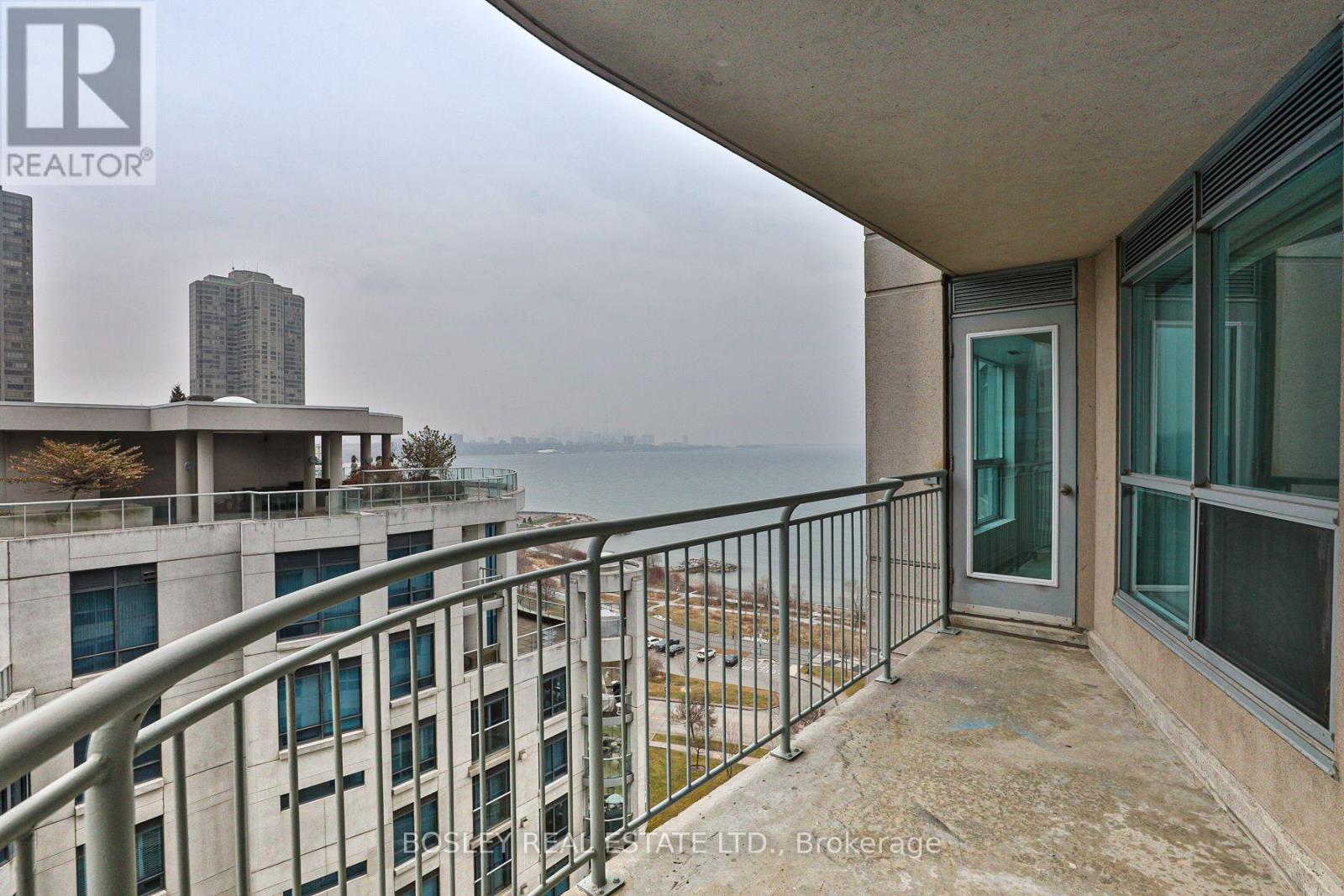1512 - 2111 Lake Shore Boulevard W Property Photo 7