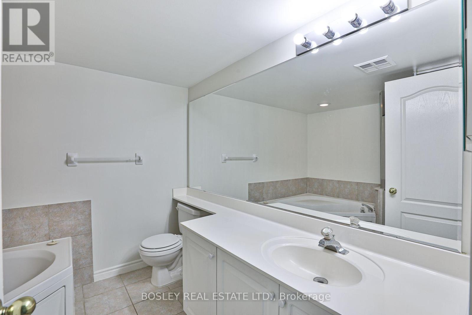 1512 - 2111 Lake Shore Boulevard W Property Photo 12