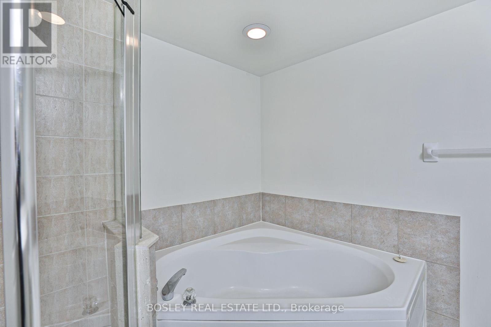 1512 - 2111 Lake Shore Boulevard W Property Photo 13
